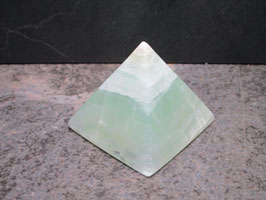 Pistache calciet piramide