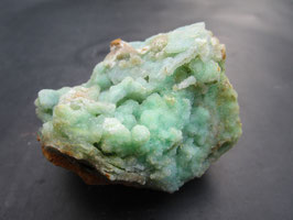 Garnieriet en druzy kwarts