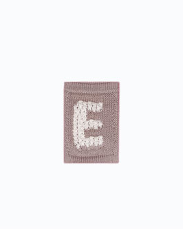 Gestrickte Girlande Buchstabe E