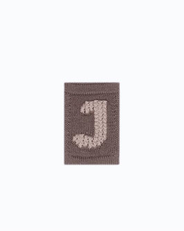 Gestrickte Girlande Buchstabe J