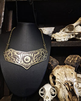 Eyeteeths necklace