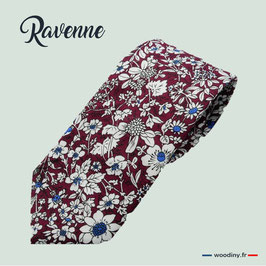 Cravate fleurie lie de vin "Ravenne"