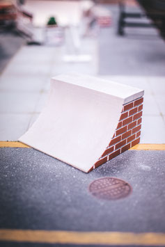 Bricked Pocket Quarter Ledge