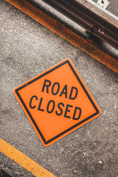 Road Closed Blechschild