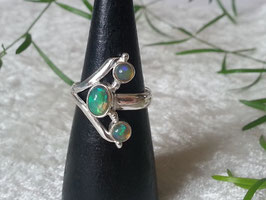 Äthiopischer Welo Opal Ring, gefasst in 925 Sterlingsilber, R 010