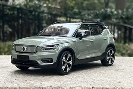 Volvo XC40 Recharge Phase I 2020-2022 Sage grün met. / schwarz