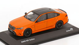 BMW M5 Limousine G90 seit 2025 Fire orange met. / schwarz