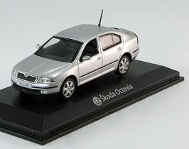 Skoda Octavia II Phase I 2004-2009 silber met.