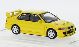 Mitsubishi Lancer EVO III 1995-1996 gelb