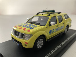 Nissan Navara Pick Up Doka D40 "SAMU 28 SMUR Medicin Ambulance Chateaudun 2011 gelb / Decor"