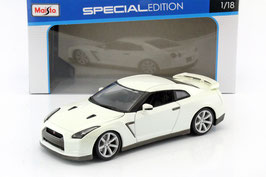 Nissan GT-R R35 2016 weiss met.