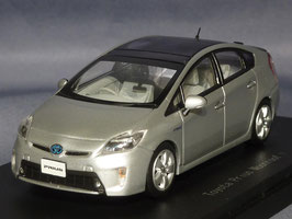 Toyota Prius III Phase I mit Panoramadach 2009-2012 RHD silber met.