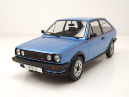 VW Polo II GT Coupé Phase I 1981-1990 blau met. / schwarz / rot