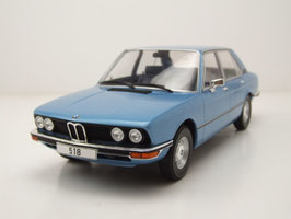 BMW 5er E12 Limousine Phase I 1972-1976 hellblau met.