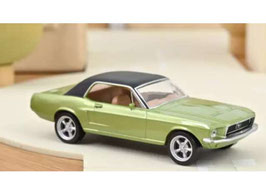 Ford Mustang Coupé 1968 hellgrün met. / matt-schwarz