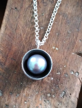 Eichelanhänger mit Perle