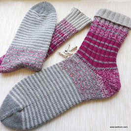 Tante Herta (to go): Strickset Leuchtturm-Socken