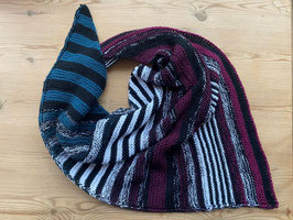 Black on - blue berry (to go): Strickset Leuchtturm-Tuch