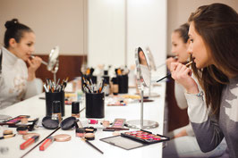 Make-up Workshop 09.09.2025 18-21 Uhr im LIZASLIVING Concept Store, Katharinenstr. 3, 48712 Gescher