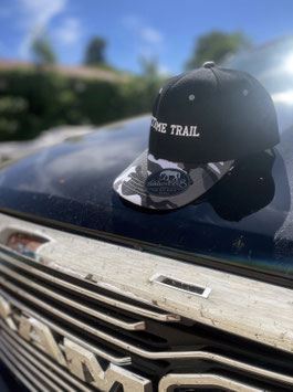 Caps camouflage mit Stickerei