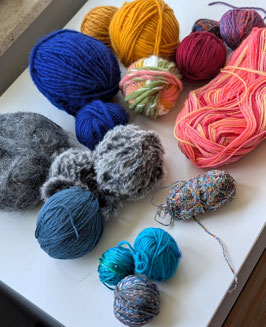 Garnreste - Mischgarne in kräftigen Farben