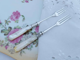 Zwei Versilberte Pickle Forks BQ20 c,d