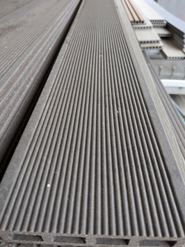 UPM Profideck 150 Kastanie II. Wahl