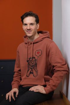 UNISEX HOODIE IN ROSTBRAUN MIT BÄR UND KAFFEETASSE