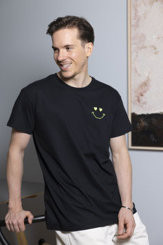 UNISEXSHIRT MIT GESTICKTEN HERZSMILEY