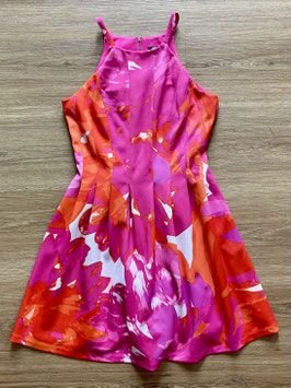 VINCE CAMUTO Kleid Größe 40