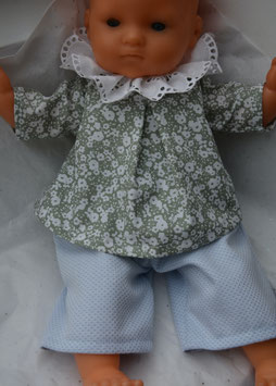 Ensemble poupée 36 cm coton fleuri vert col broderie blanche pantalon bleu ciel
