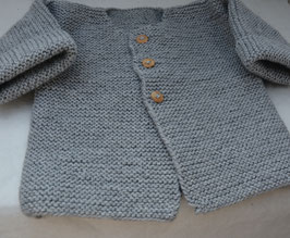 Gilet 3 mois gris boutons bois (laine Phildar)