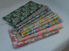 lot n°25 : 10 carrés de Liberty 15/15 cm