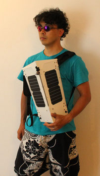 Solar Power Backpack『三角柱』