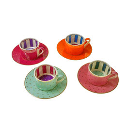 4 tasses a expresso et soucoupes multicolores