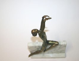 Lorenzl Bronzeskulptur Tänzerin auf Marmorsockel c. 1920