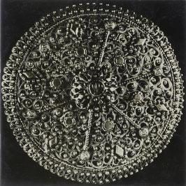Folk embroidery and jewellery of Bosnia-Herzegovina