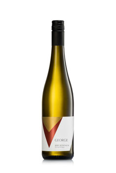 BERG ROSENECK 2022 - 91 James Suckling Punkte -