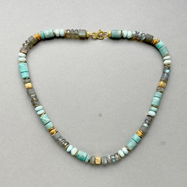 Amazonit-Labradorit-Kette mit goldplattierten Elementen – handgefertigt in Flensburg