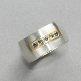Handgefertigter Silber-Gold-Ring mit blauen Safiren – Schmuckbrise Flensburg