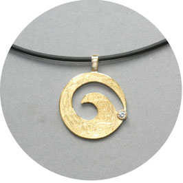 Grafische Welle, maritimer Anhänger, handgefertigt in Flensburg