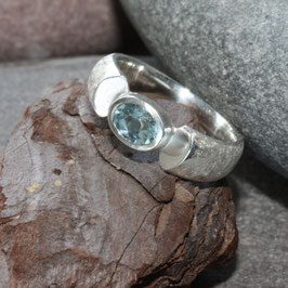 Ring/ Unikat, handgefertigt , Aquamarin in Silber