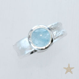 Unikat Ring, handgefertigt , Aquamarin in Silber, mit Struktur