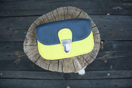 Escarcelle mini en cuir bleu marine et jaune