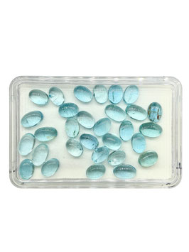 Aquamarin oval cab. 7-8x5 mm
