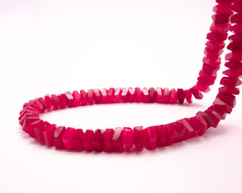 Strang Colored Chalcedony (beh.)