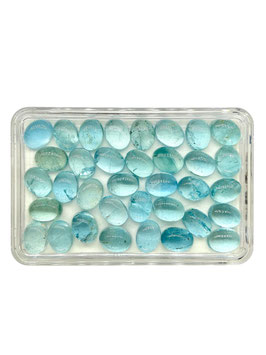 Aquamarin oval cab. 8x6 mm