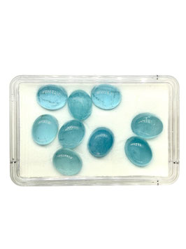 Aquamarin oval cab. 11x9 mm