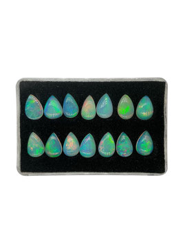 Opal Tropfen cab. 9x7 mm