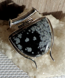 Obsidienne neige, pendentif demi-lune